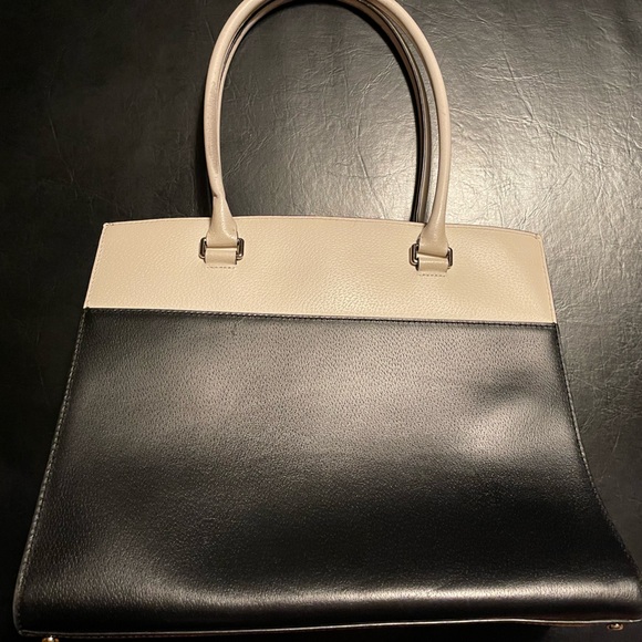 Kate Spade leather purse - Picture 2 of 5